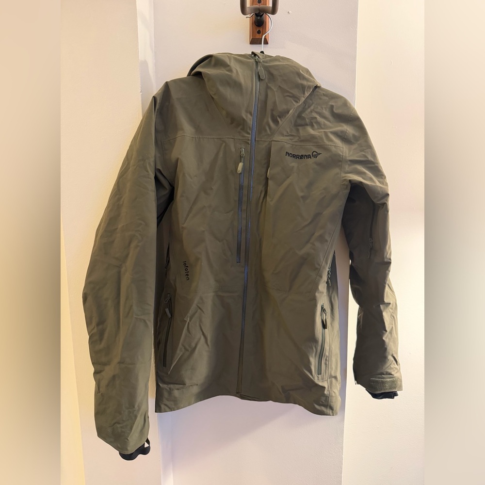 Norrona Men’s Lofoten Gore-Tex Pro Jacket - Picture 4 of 12